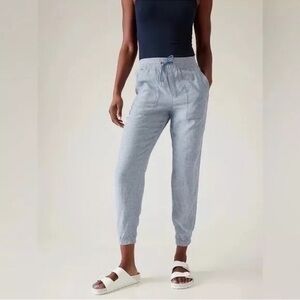 ATHLETA Retreat Linen Joggers Pants Chambray Blue Size 8 Women’s Elastic Waist